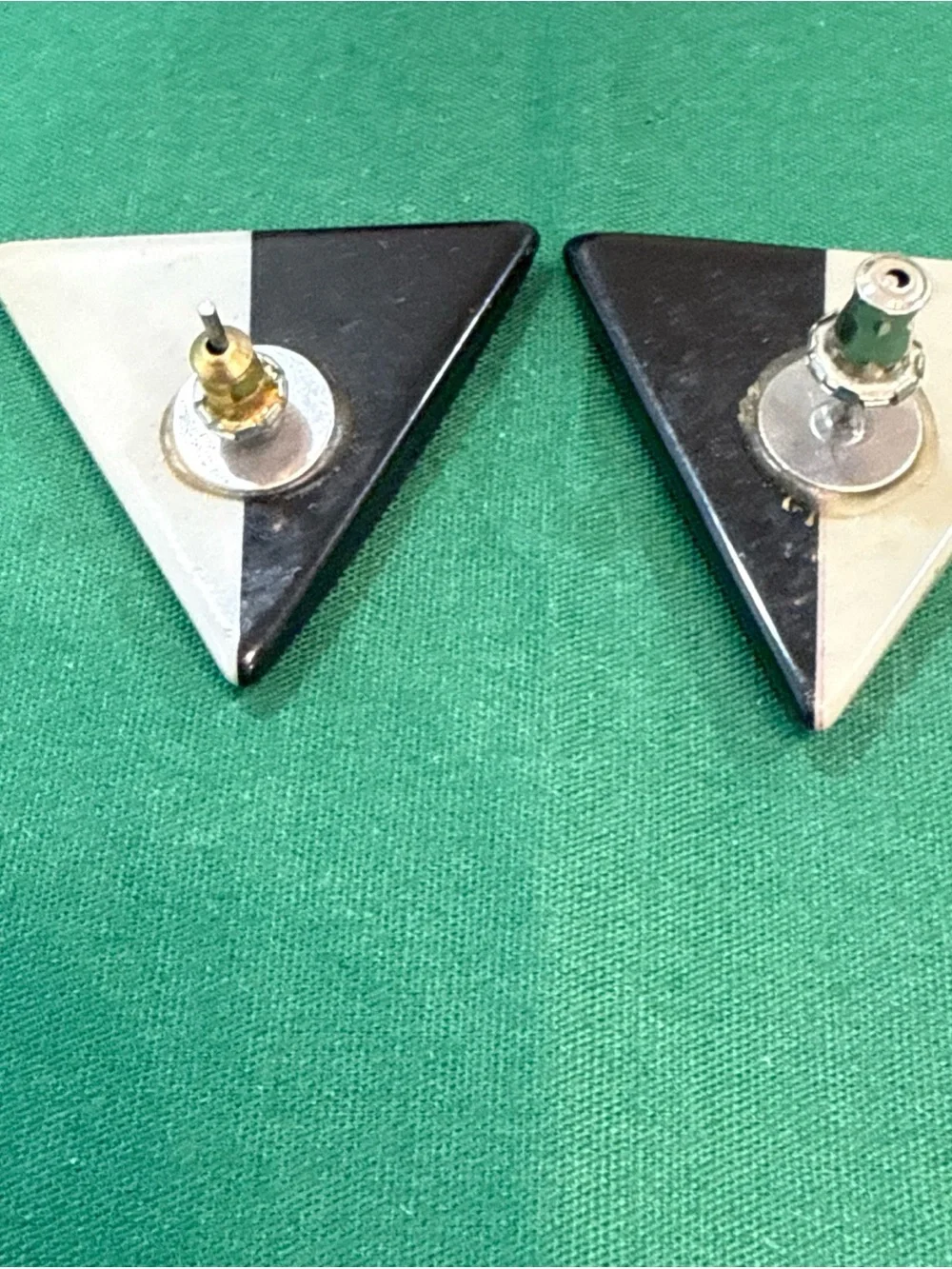 VTG 80s Geometric Earrings Black & Gray Triangular Design. 52 C